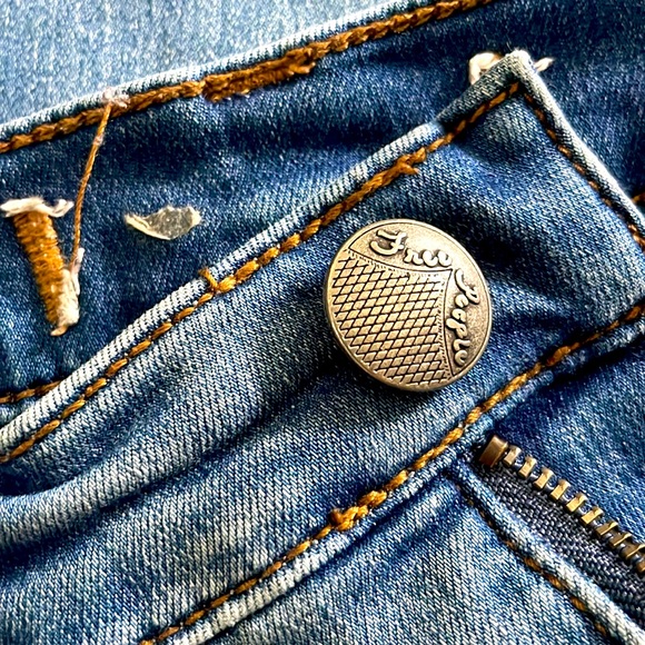 Free People Jeans - Picture 6 of 6